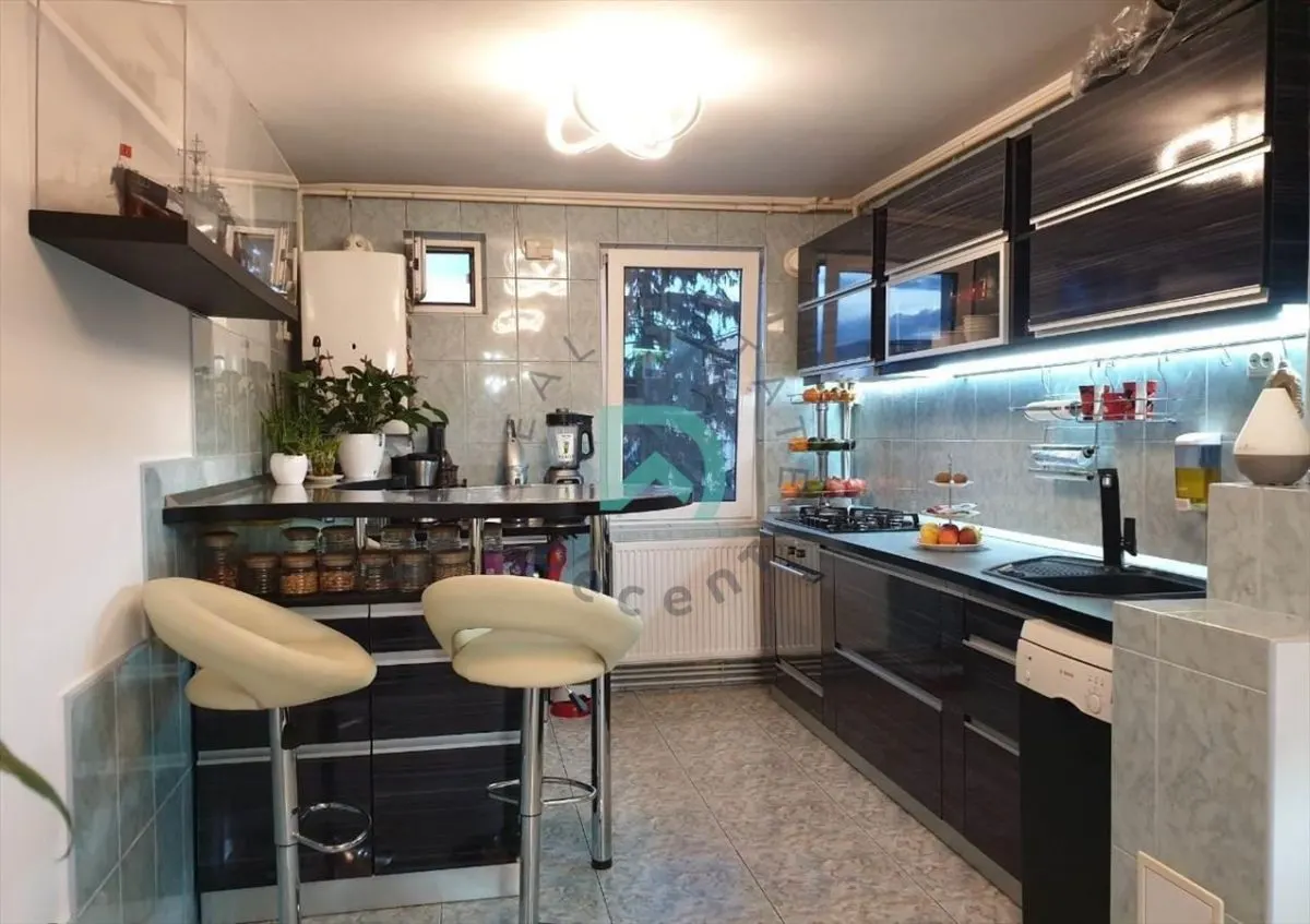 Apartament 4 camere, Tractorul, Brasov - foto 8