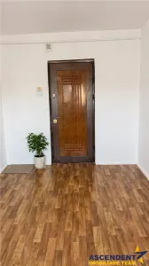 Camera cocheta, Tractorul, Brasov - foto 2