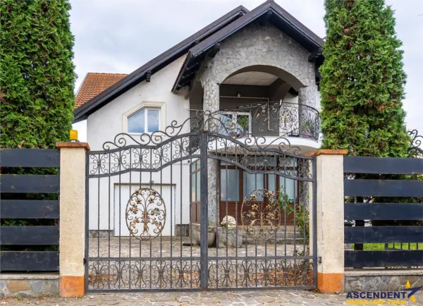 Casă 6 camere Sânpetru - poza 2