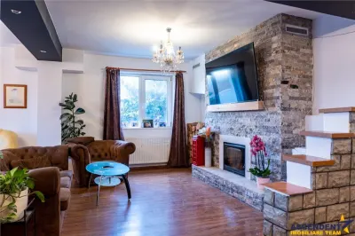 OFERTA REZERVATA! Film! Resedinta cu personalitate,piscina, comod amplasament,1.000 mp teren - foto 20