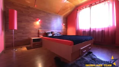 OFERTA REZERVATA! Film! Resedinta cu personalitate,piscina, comod amplasament,1.000 mp teren - foto 5