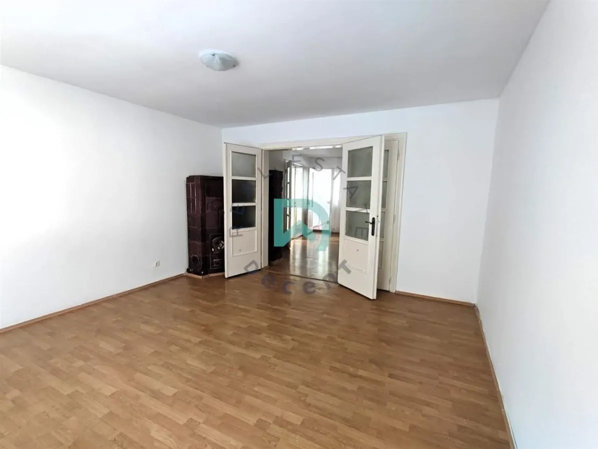Potential Booking, zona  Schei, Brasov - foto 6