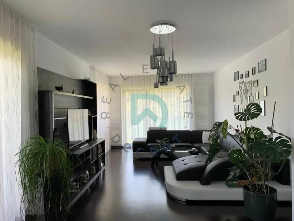 Penthouse la poalele Tampei, Racadau - foto 9