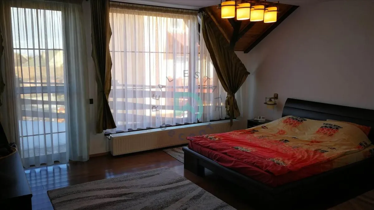 Casa de vanzare, Florilor - foto 3