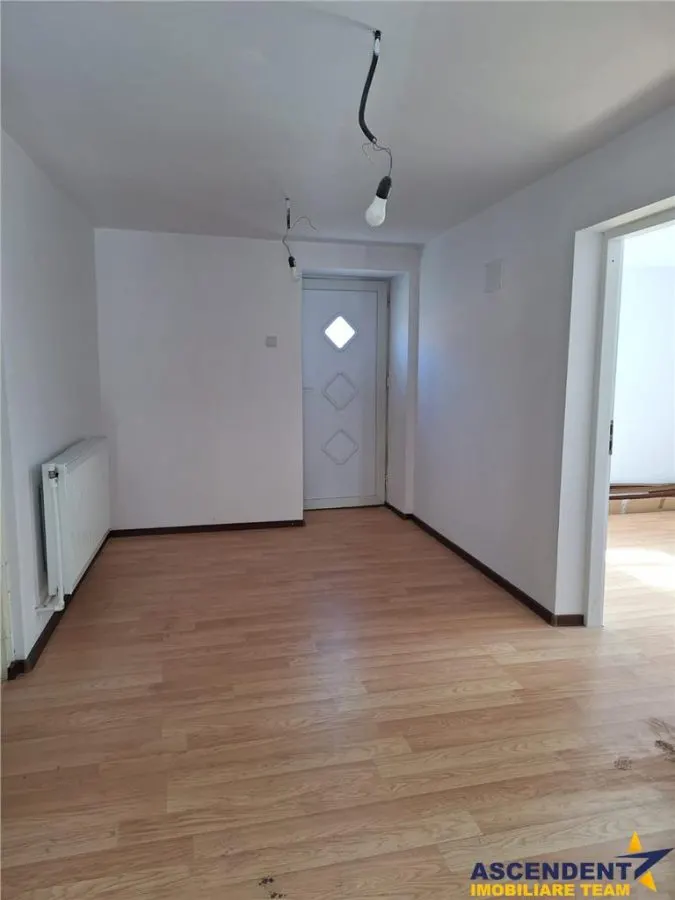 Casa de inchiriat, rezidential/ spatiu birouri, Ghimbav-Centru - foto 12