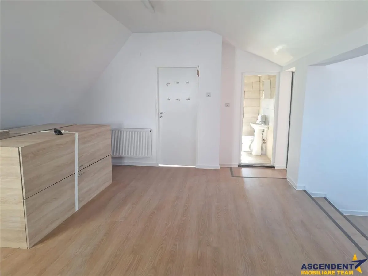 Casa de inchiriat, rezidential/ spatiu birouri, Ghimbav-Centru - foto 4