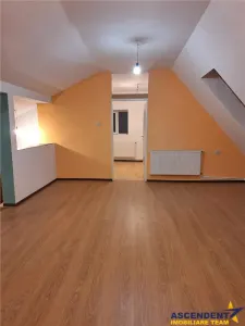 Casa de inchiriat, rezidential/ spatiu birouri, Ghimbav-Centru - foto 9