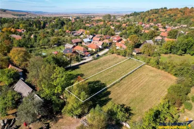 900mp teren intravilan, cu paramentri de constructie, Papauti, Covasna - foto 4