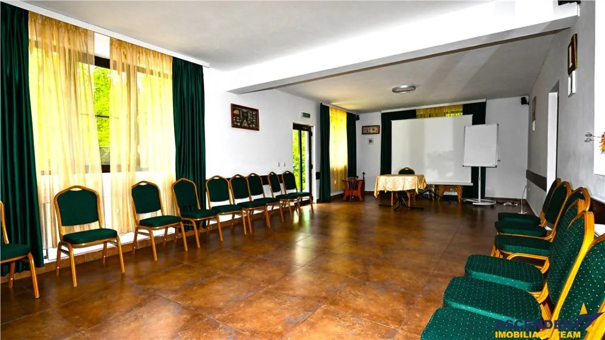In cartea de povesti a Pietrei Craiului, ansamblul turistic functional,Plaiul Foii - foto 2