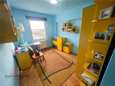 Apartament 4 camere, UMF, 7 Noiembrie, 2 bai, Targu Mures - foto 3