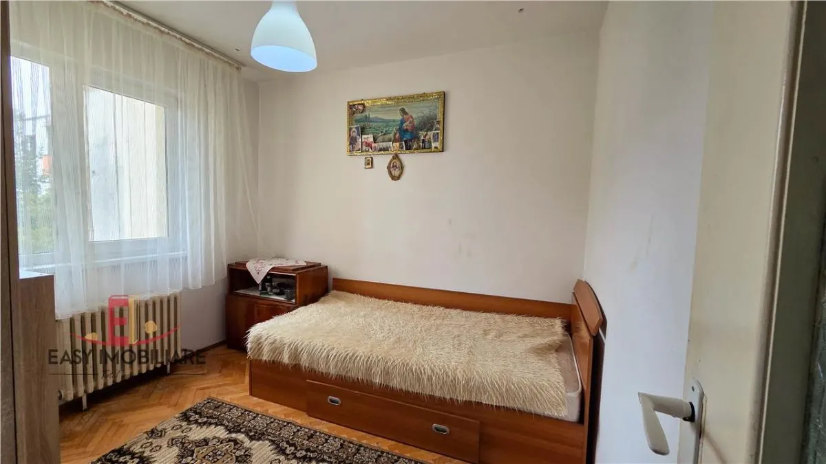 Apartament 3 camere , Dambu Pietros , Et Intermediar - foto 3