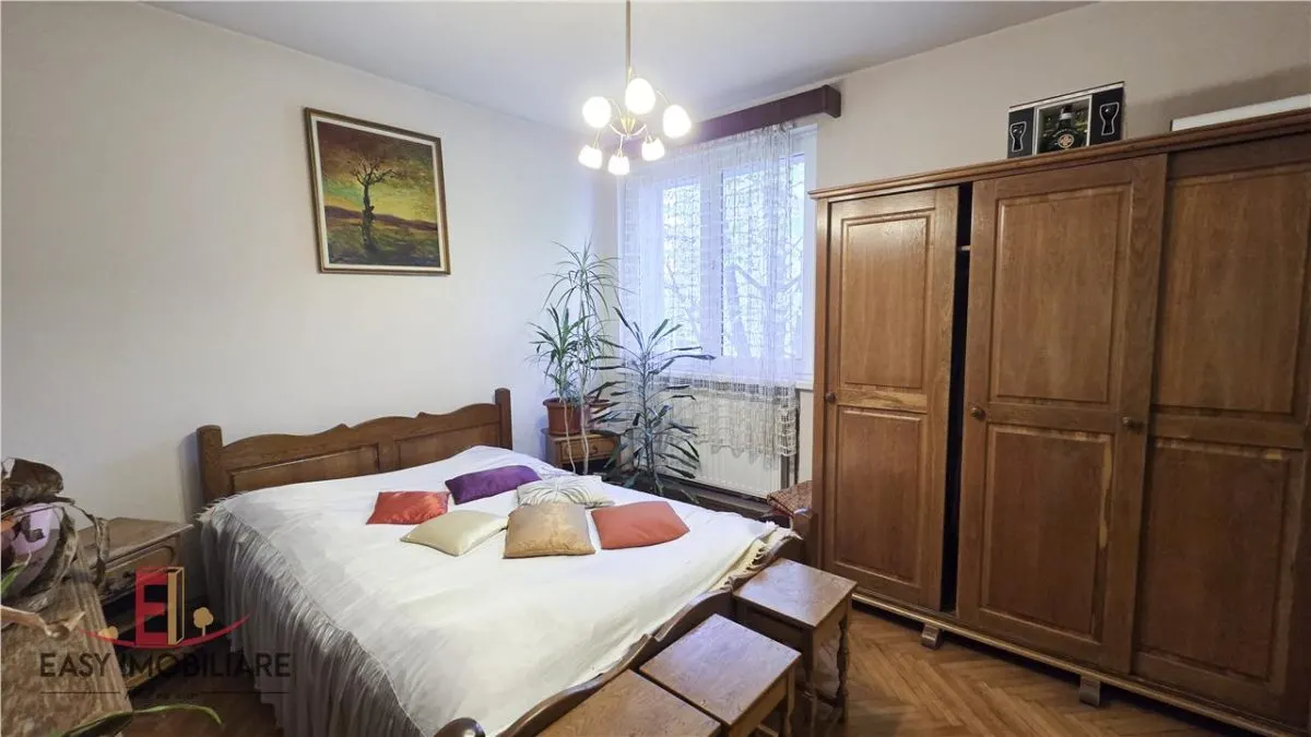 Apartament 3 camere, etaj 2, Str. Moldovei, zona linistita,  67 mp, Tudor - foto 2