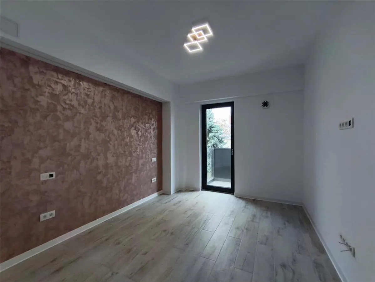 Apartament Ultra Central Bloc Nou Parcare Inclusa - foto 7