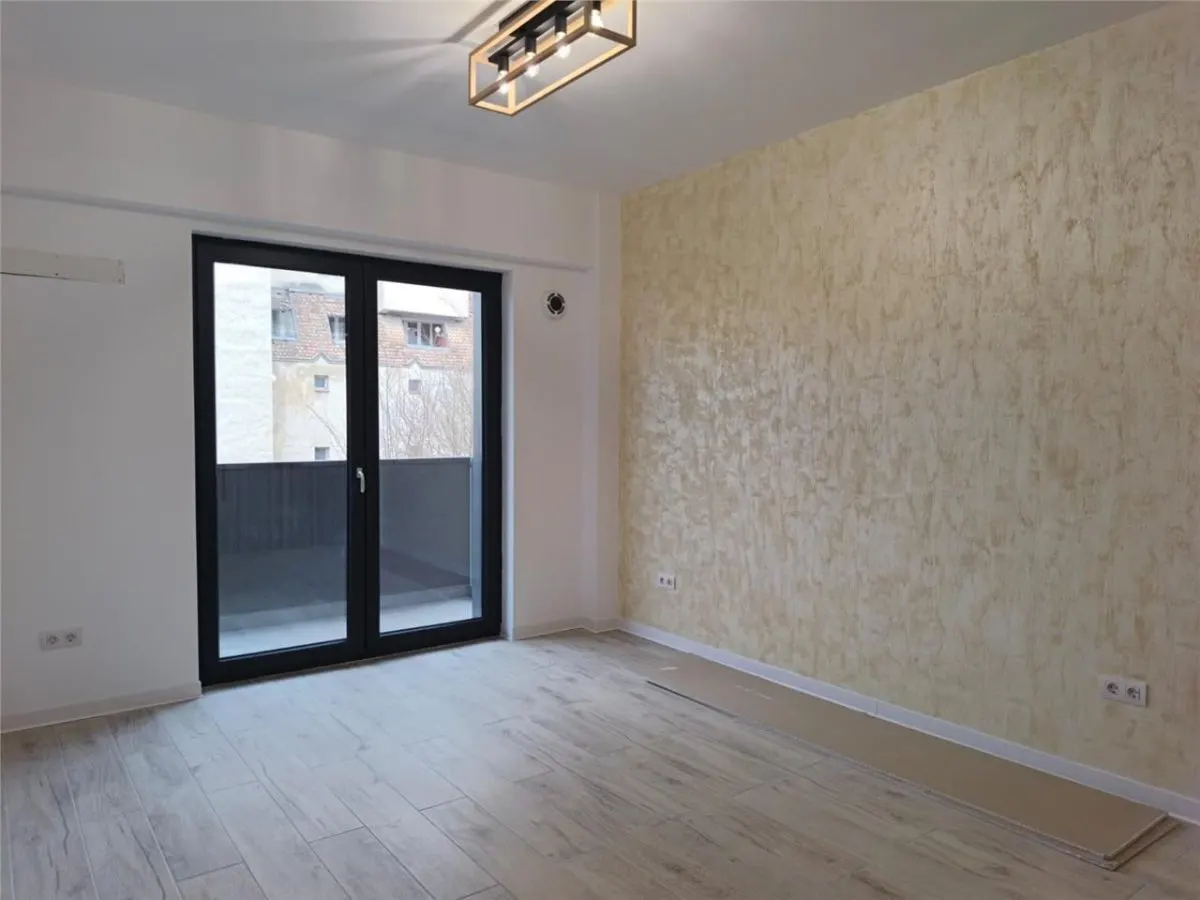 Apartament Ultra Central Bloc Nou Parcare Inclusa - foto 9