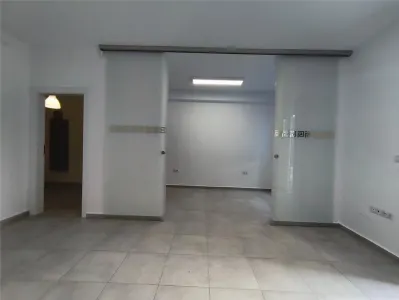 Spatiu Comercial Maurer 39 mp Loc Parcare Terasa - foto 2