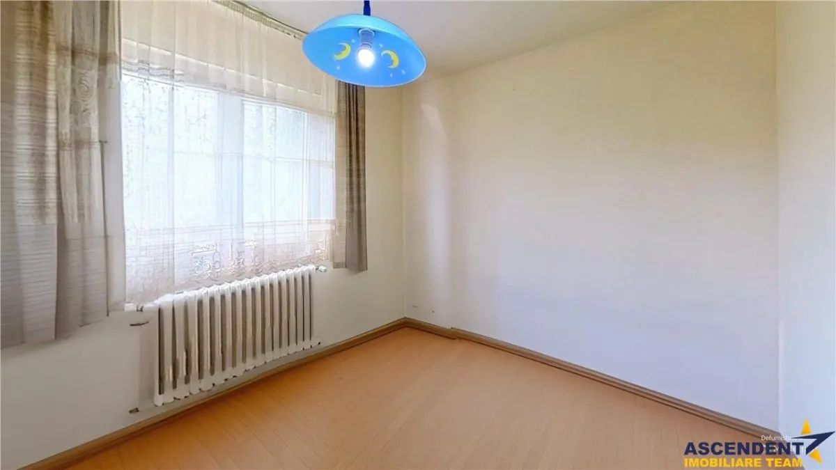 FILM&Tur 3D!Apartament decomandat, luminos,balcon inchis, panorama,Dambu Pietros,Targu Mures. - foto 3