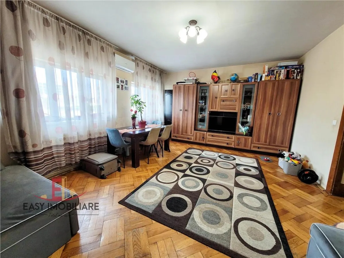 Apartament 4 camere , Piata Matei Corvin , 95mp , Semi-Central - foto 1