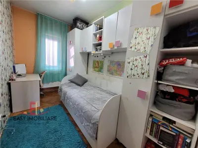 Apartament 4 camere , Piata Matei Corvin , 95mp , Semi-Central - foto 4