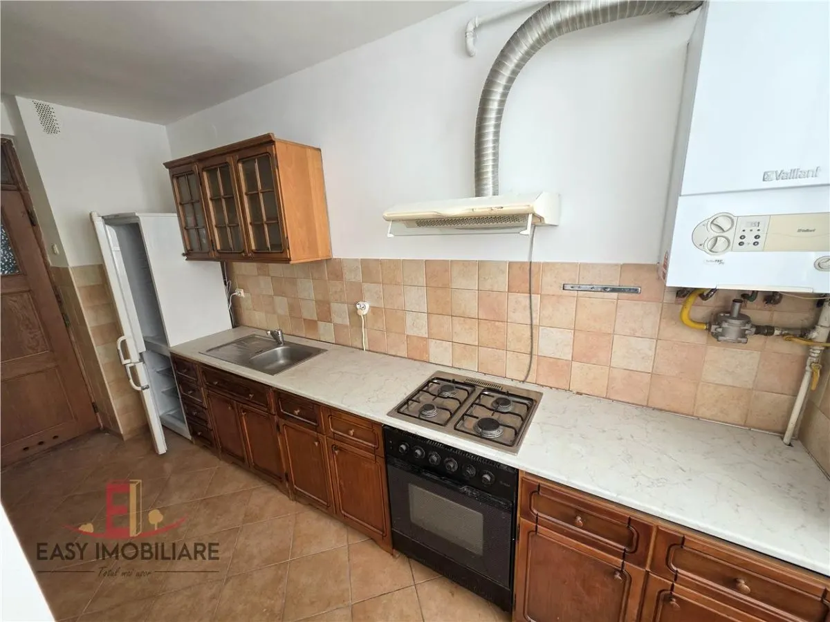 Apartament 3 camere, UMF, Spital, Cornisa, 2 bai,  Targu Mures - foto 11