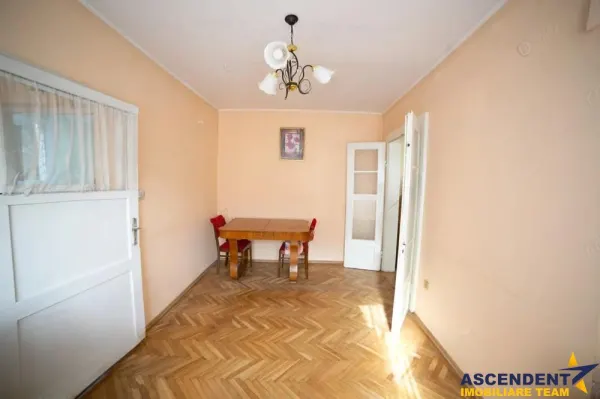 Casă 3 camere Săcele - poza 2