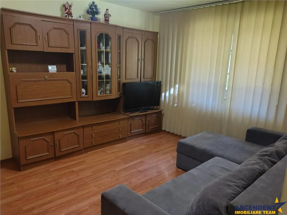 Apartament 2 camere, semidecomandat,mobilat, utilat, beci, Grivitei, Brasov - foto 3