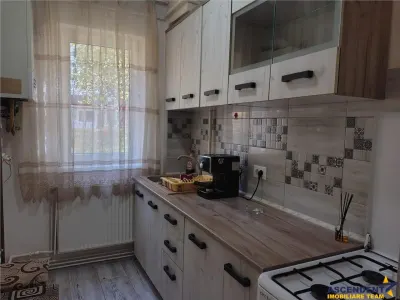 Apartament 2 camere, semidecomandat,mobilat, utilat, beci, Grivitei, Brasov - foto 4
