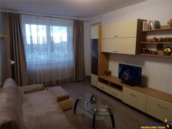 Apartament 3 camere Brașov - poza 1