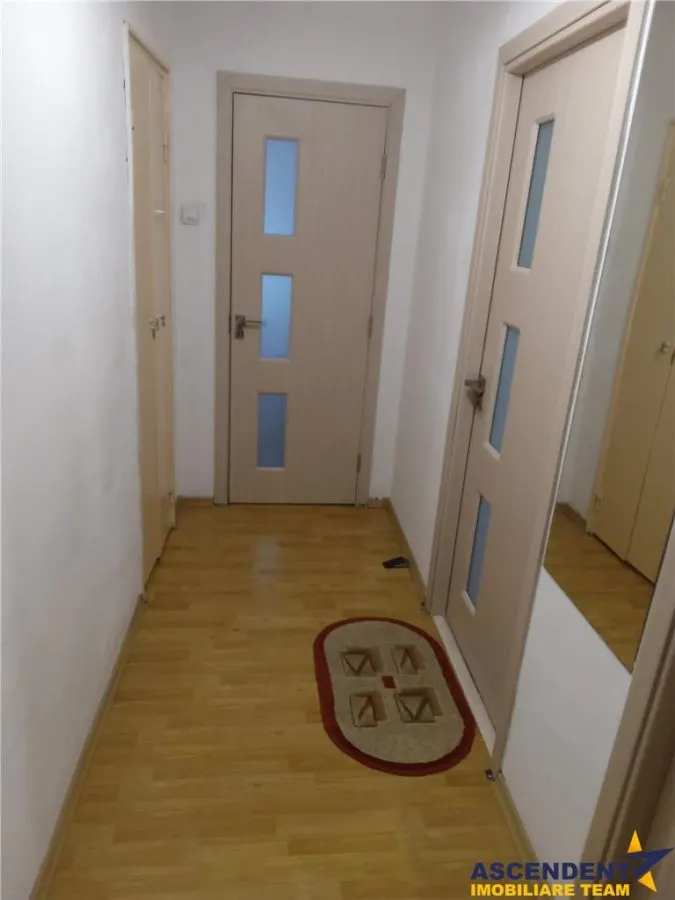 Apartament 3 camere, mobilat, spatios, boxa, loc parcare, Grivitei, Brasov - foto 7