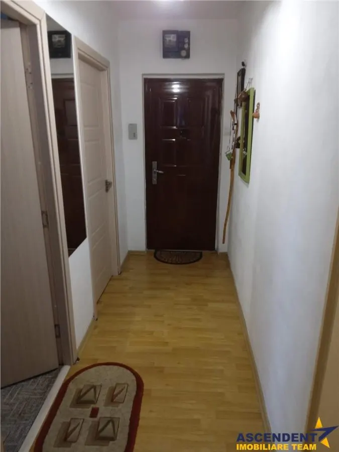Apartament 3 camere, mobilat, spatios, boxa, loc parcare, Grivitei, Brasov - foto 8