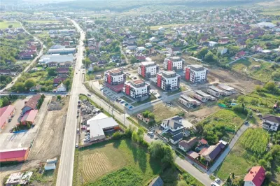 Proprietate cu teren mare 1079 mp, utilitati, ideal investitie â€“ Livezeni - foto 5