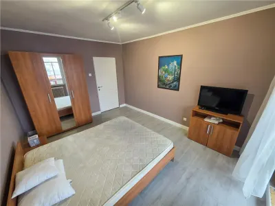 Apartament 3 camere, UMF, 2 bai, Ultracentral, renovat complet,Targu Mures - foto 4