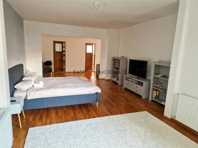 Vila 5 camere, ultracentral, 278 mp,  teren 724mp, Targu Mures - foto 16