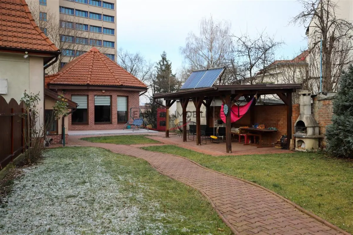 Vila 5 camere, ultracentral, 278 mp,  teren 724mp, Targu Mures - foto 7