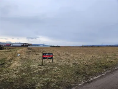 Teren intravila drept, loc de casa , 1300 mp Ernei,  Mures, zona linistita - foto 4