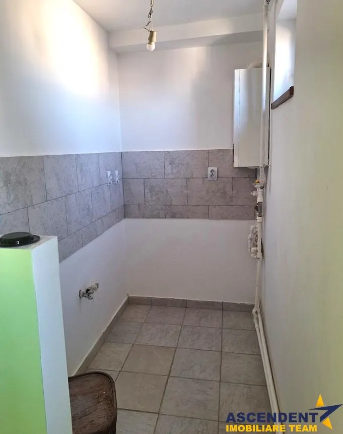 Apartament 2 camere, zona Rovinari, Targu Mures. - foto 3