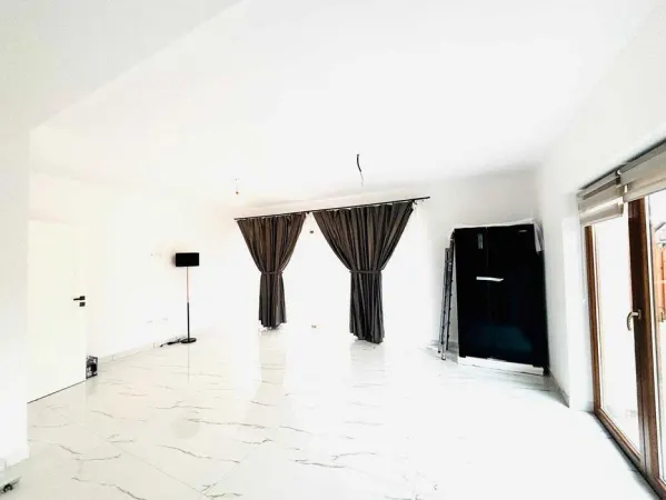 Casă 3 camere Cristian - poza 1