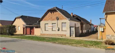 Teren 1270mp cu Casa in Santana, necesita amenajare sau demolare - foto 2
