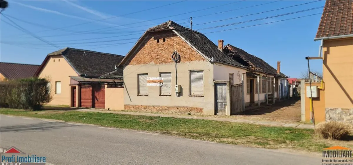 Teren 1270mp cu Casa in Santana, necesita amenajare sau demolare - foto 2
