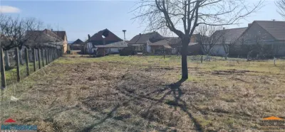 Teren 1270mp cu Casa in Santana, necesita amenajare sau demolare - foto 9