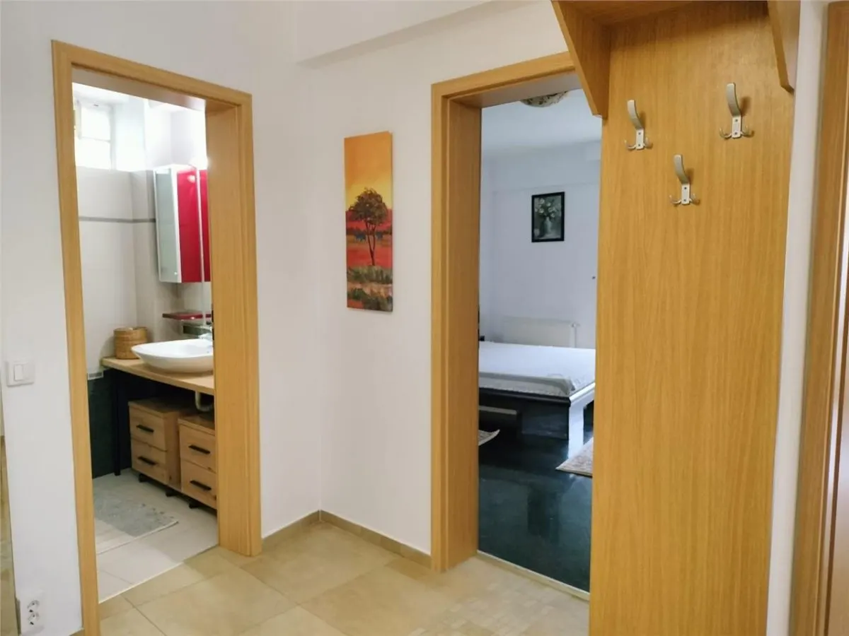 INCHIRIEZ APARTAMENT MODERN 2 CAMERE UNIRII  | NERVA TRAIAN - foto 6