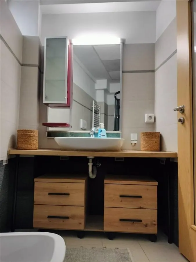 INCHIRIEZ APARTAMENT MODERN 2 CAMERE UNIRII  | NERVA TRAIAN - foto 8