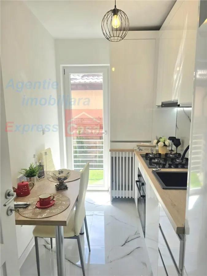 Apartament 2 camere, Tatarasi, etaj intermediar, bloc nou - foto 2