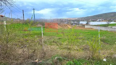 Teren intravilan cu vedere spre lac Aroneanu (loc. Sorogari) - Sorogari