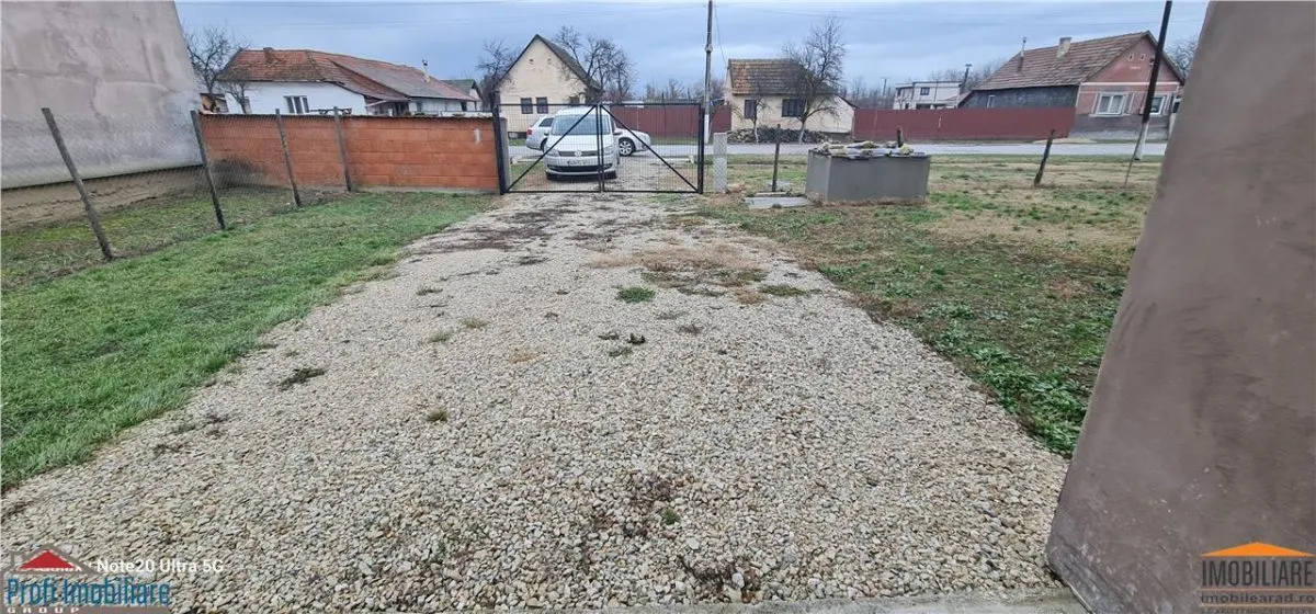 VILA PREMIUM | 240mp utili | 923mp teren | Constructie Impunatoare | Agrisul Mare – Arad - foto 23