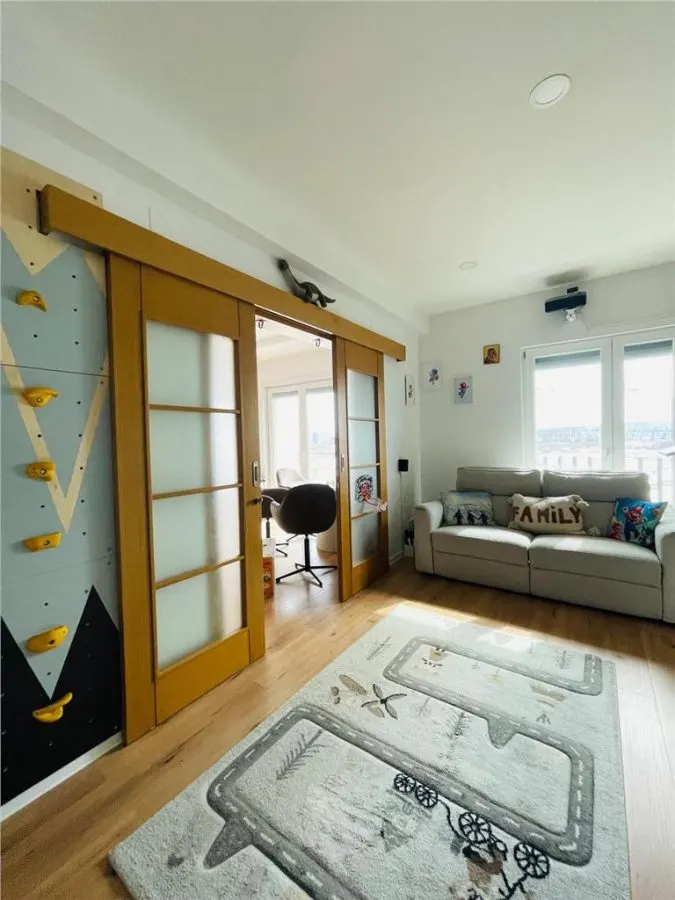 VANZARE APARTAMENT 3 CAMERE COSMOPOLIS  STEFANESTII DE JOS - foto 5