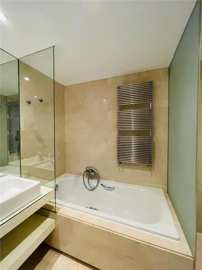 INCHIRIERE APARTAMENT 4 CAMERE DOUA LOCURI PARCARE ZONA KISELEFF SECTOR 1 - foto 13