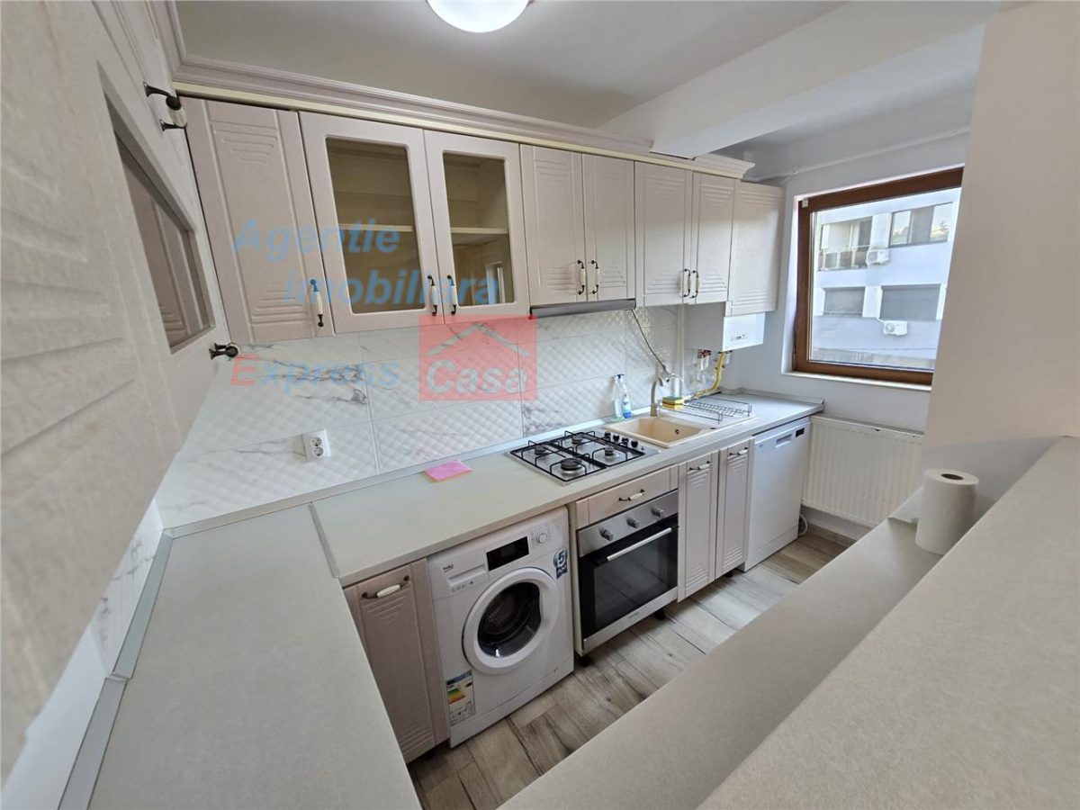 Pret redus! Apartament de vanzare: 3 camere, Palas Mall - foto 9