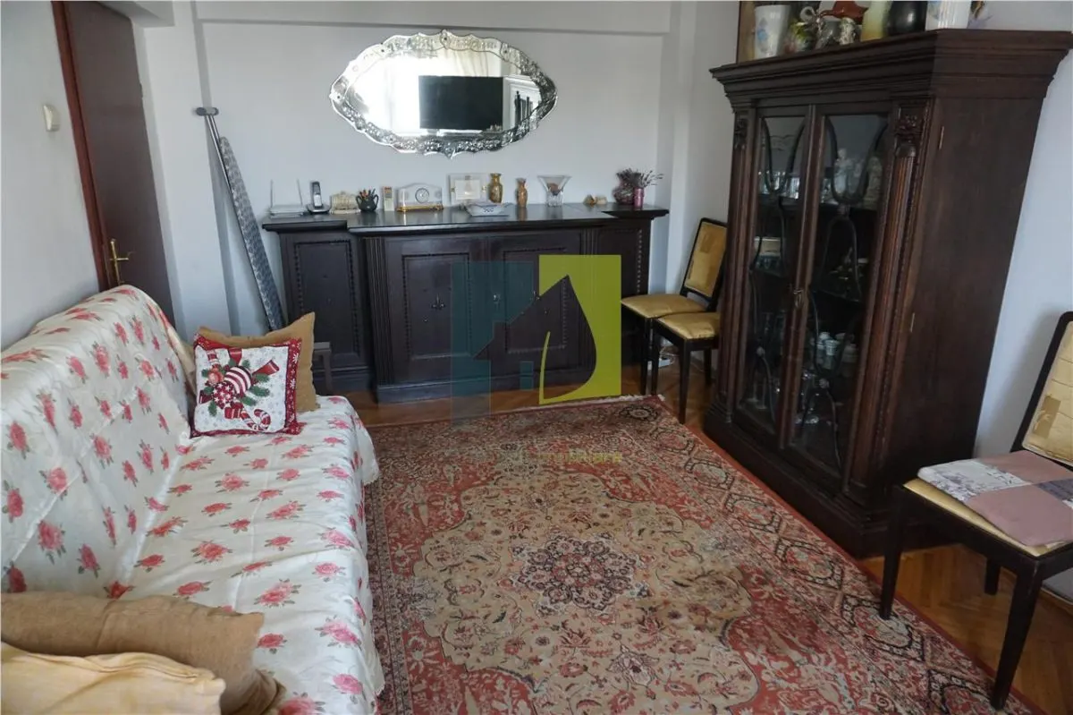 Apartament cu 2 camere si centrala termica langa Teatru - foto 4