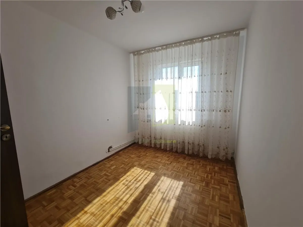 3 camere cu centrala in Craiovita-comision 0% - foto 5