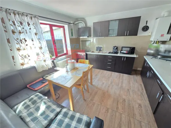 Casă 5 camere Miroslava - poza 11